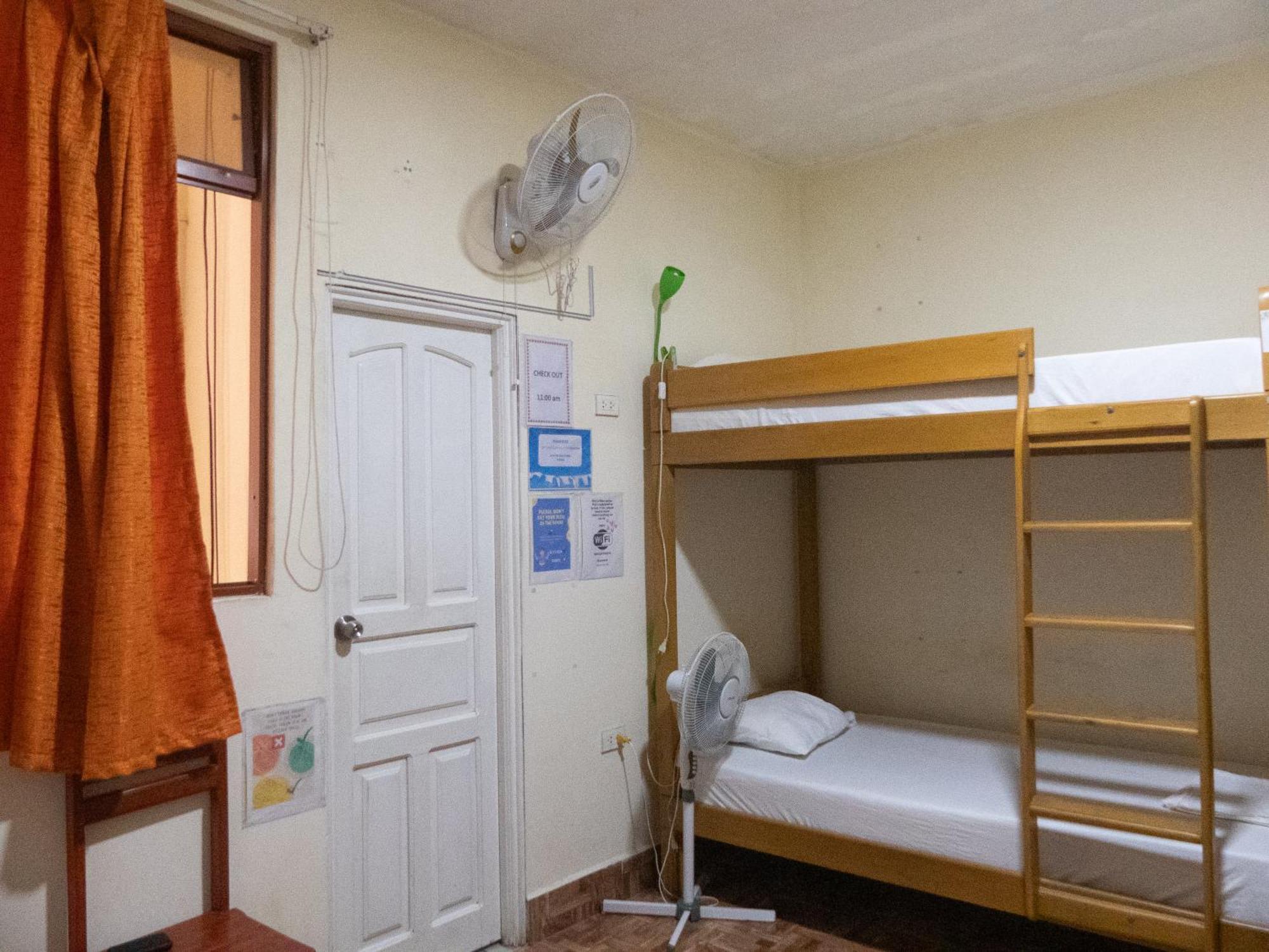 Moicca Youth Hostel Iquitos Oda fotoğraf